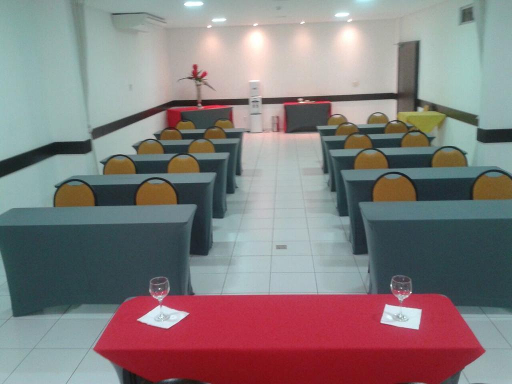 Hotel Sansaed Куяба Екстер'єр фото
